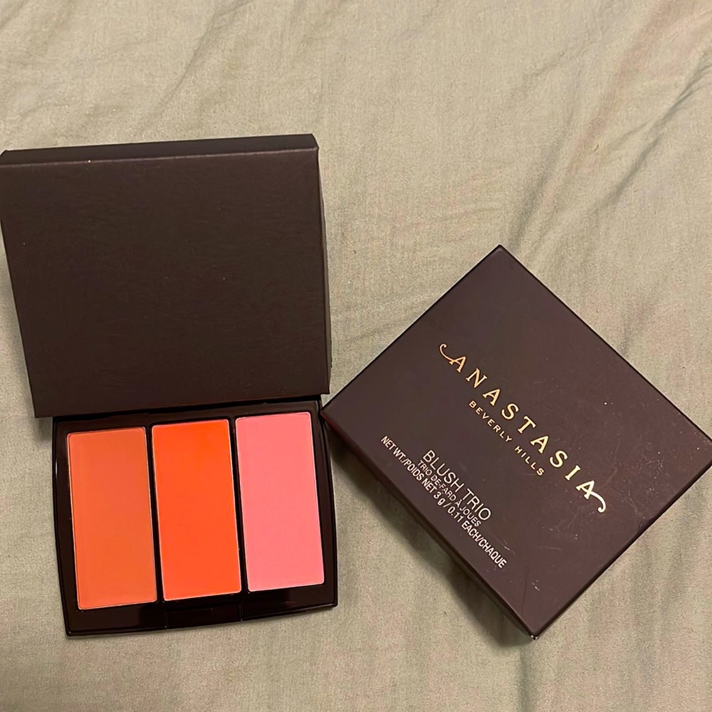 Anastasia Beverly Hills Blush Trio